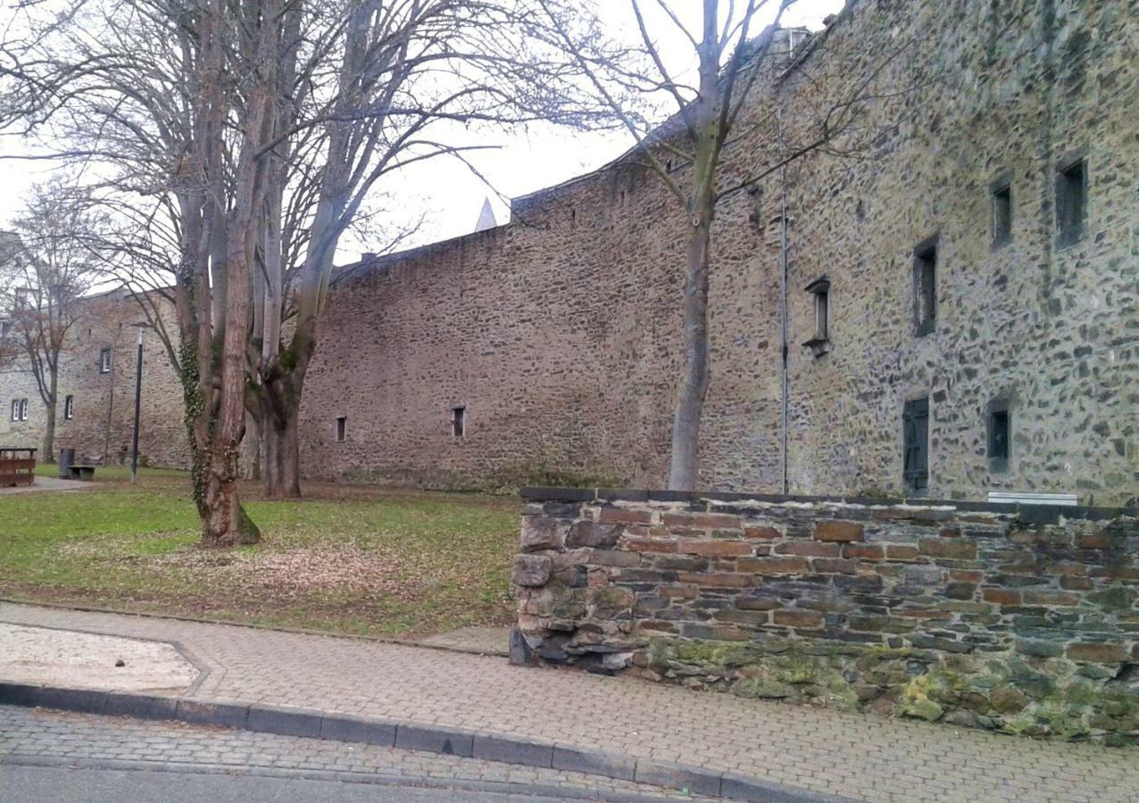 Ferienwohnung "An Der Stadtmauer" Andernach Exterior foto